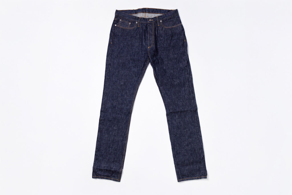 3SIXTEEN Classic Tapered Jeans in Rinsed Indigo, Front View