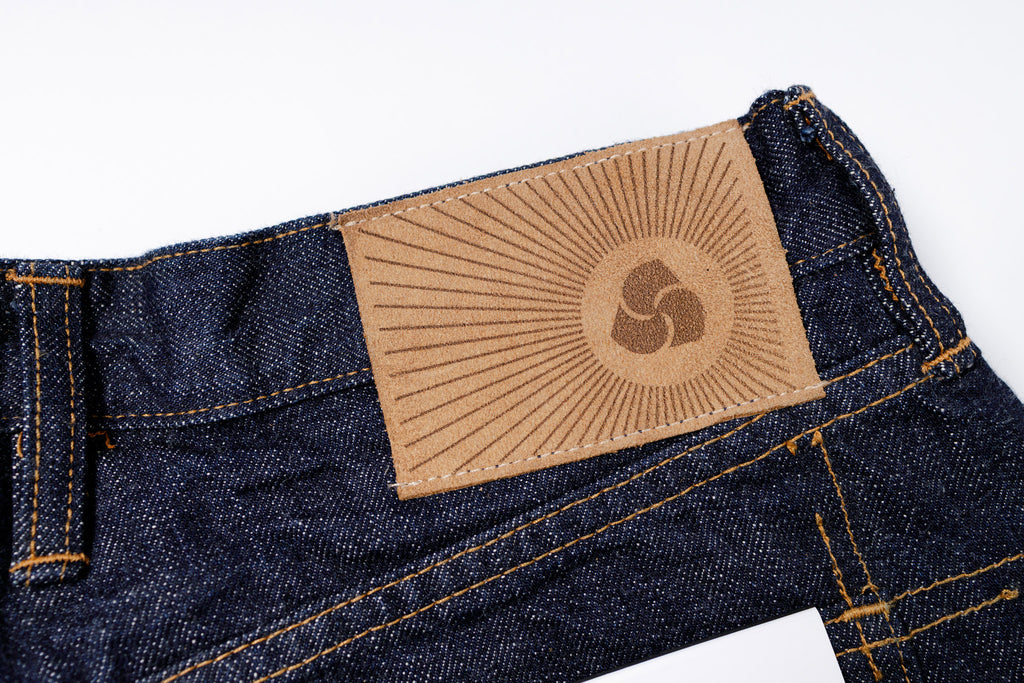 3SIXTEEN Classic Tapered Jeans in Rinsed Indigo, Roughout Leather Patch