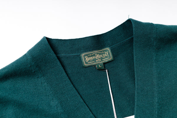Essential Cardigan in Deep Green Collar View
