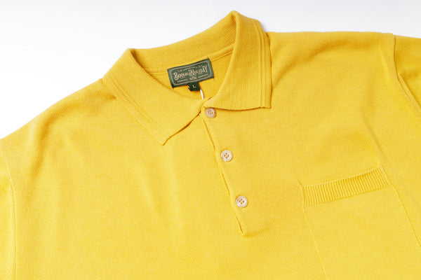 Knitted Polo Shirt in Yellow, Collar View