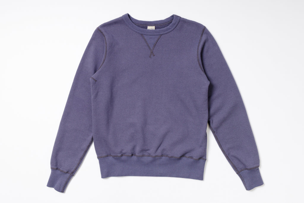 4-Needle Plain Sweatshirt in Navy Front View