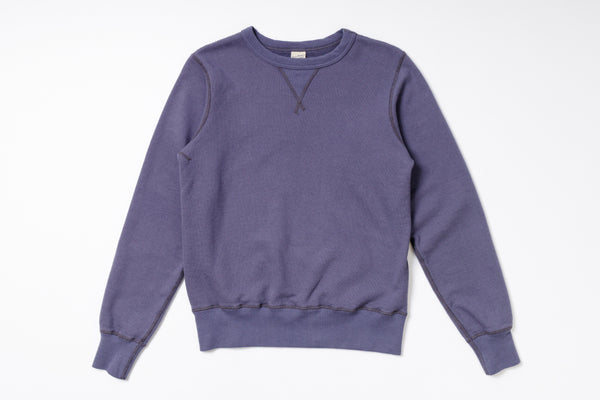 4-Needle Plain Sweatshirt in Navy Front View
