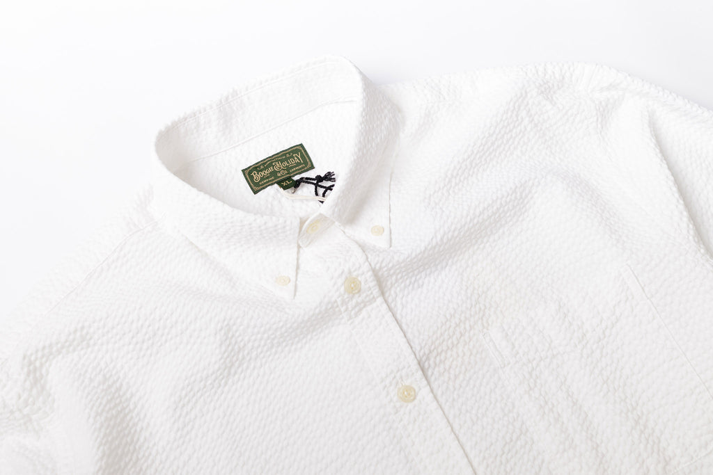 Seersucker Button Down Shirt in White Collar View