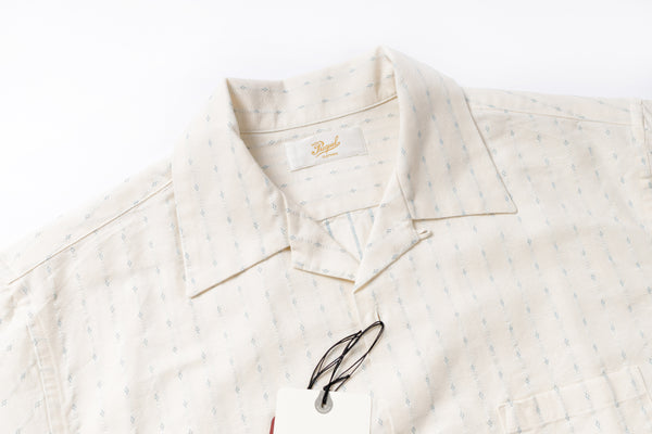 Classic Open Collar Shirt in Blue Collar View