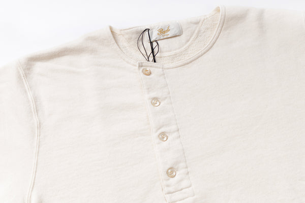 PREQUEL - Short Sleeve Henley Sweatshirt Neck View