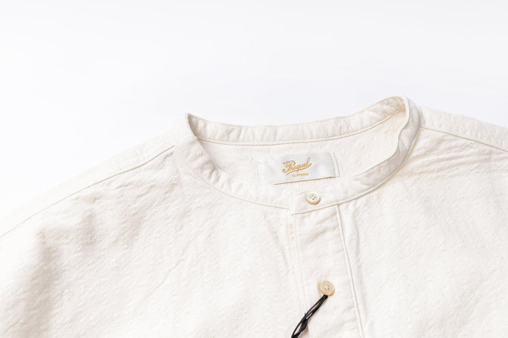 Stand-up Collar View