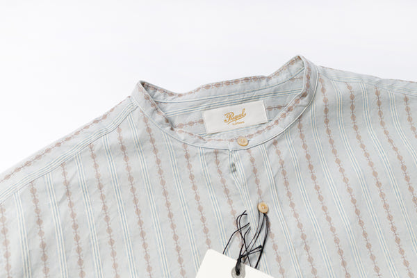 Stand-up Collar Shirt in Blue Neck View