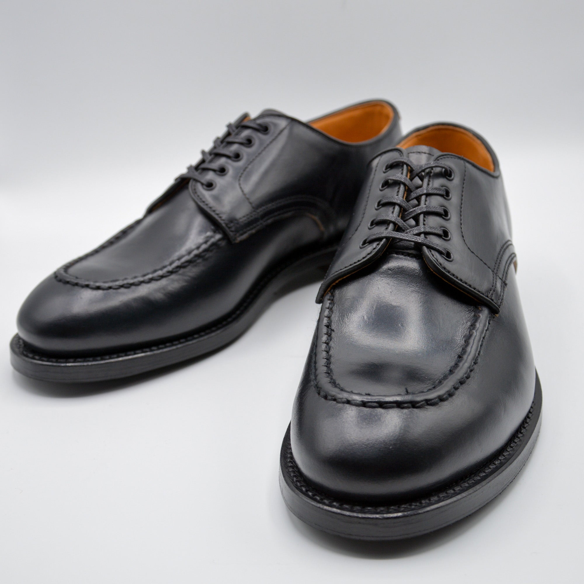 WHEEL ROBE - HEAVY STITCHING MOC TOE BLACK-1