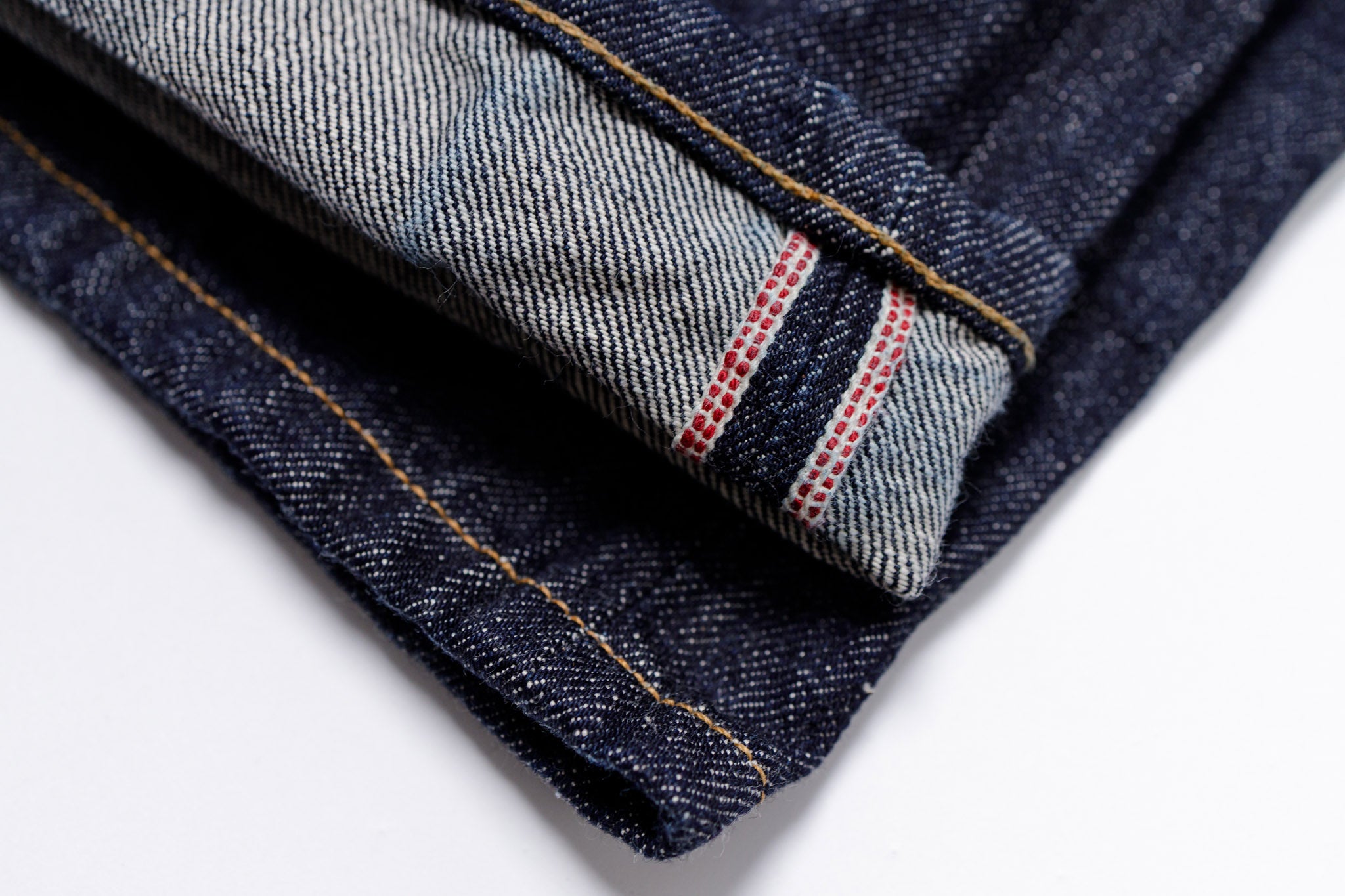 3SIXTEEN Classic Tapered Jeans in Rinsed Indigo, Selvedge ID, Hem
