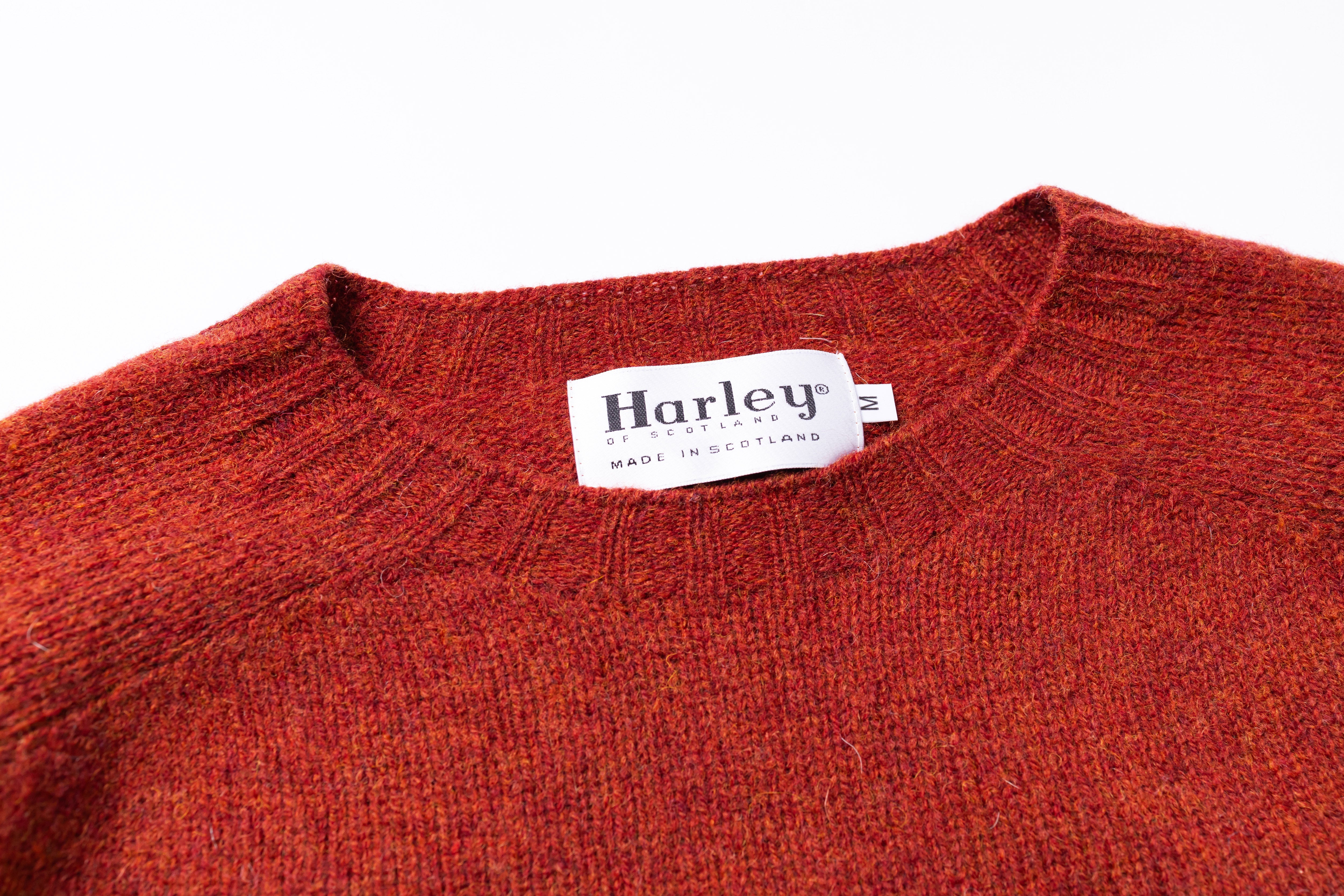 HARLEY OF SCOTLAND - Ladies Glenugie Soft Cropped Crew Neck in Madder-2