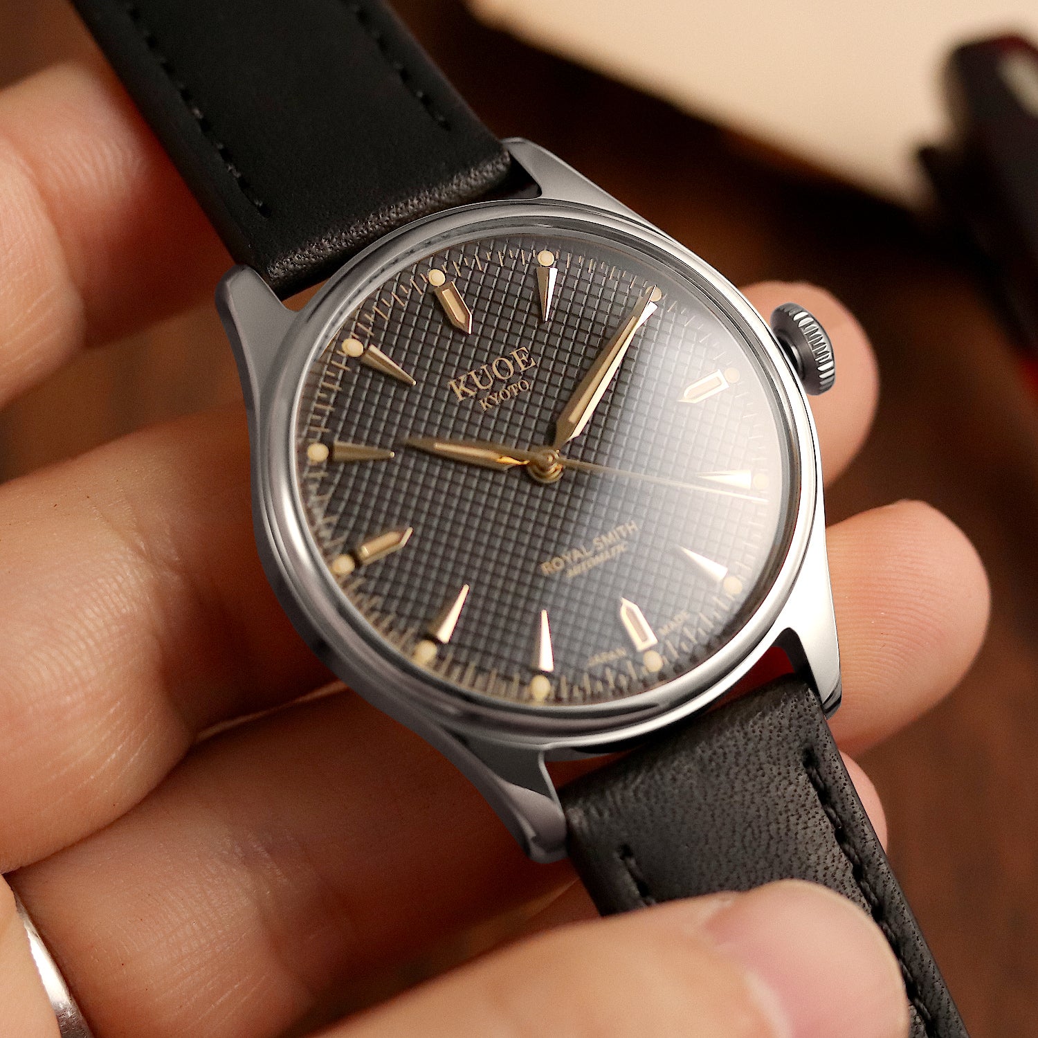 KUOE - Royal Smith 90-006 Silver Case Black Dial