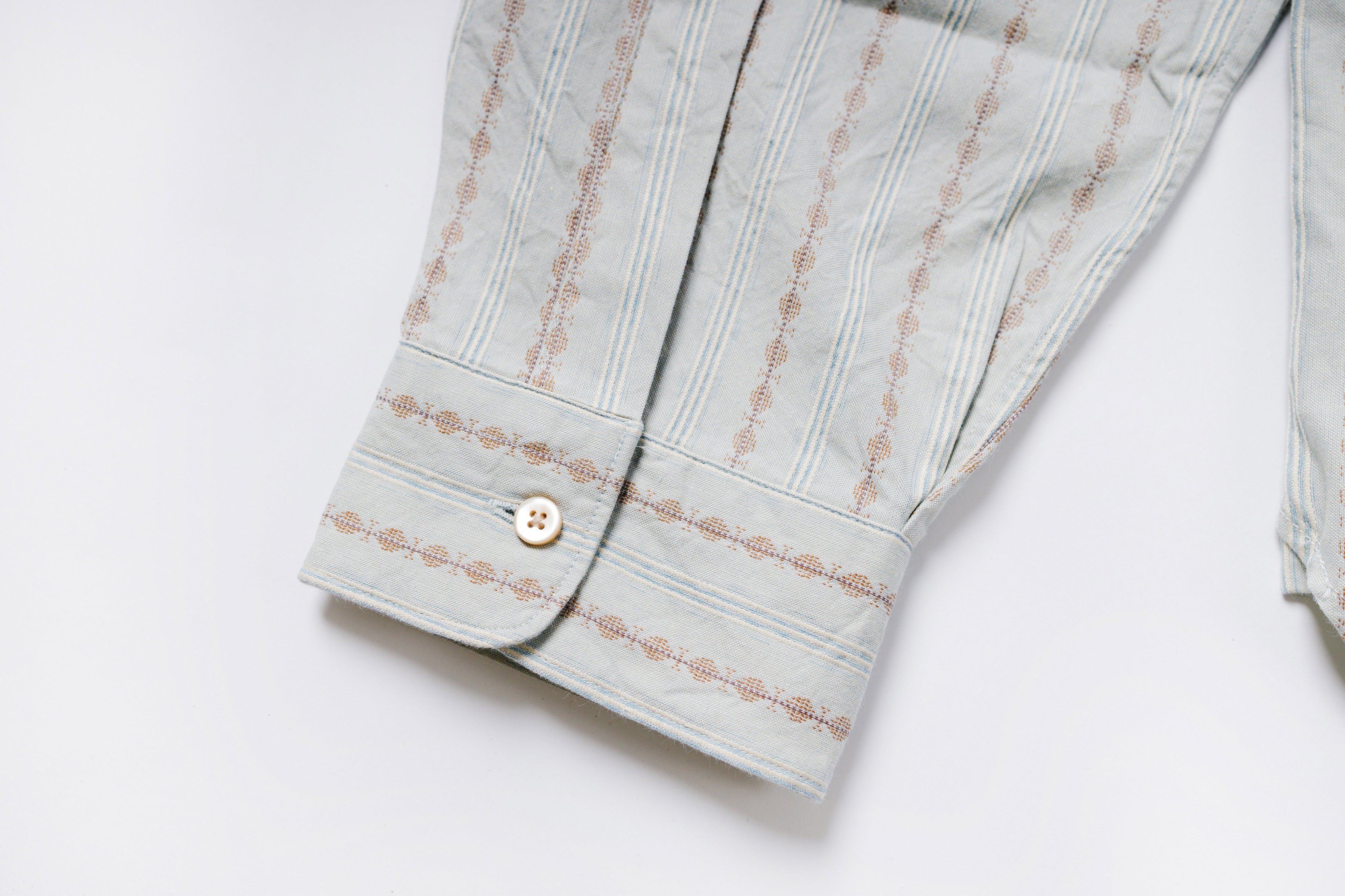 Stand-up Collar Shirt in Blue Sleeve View