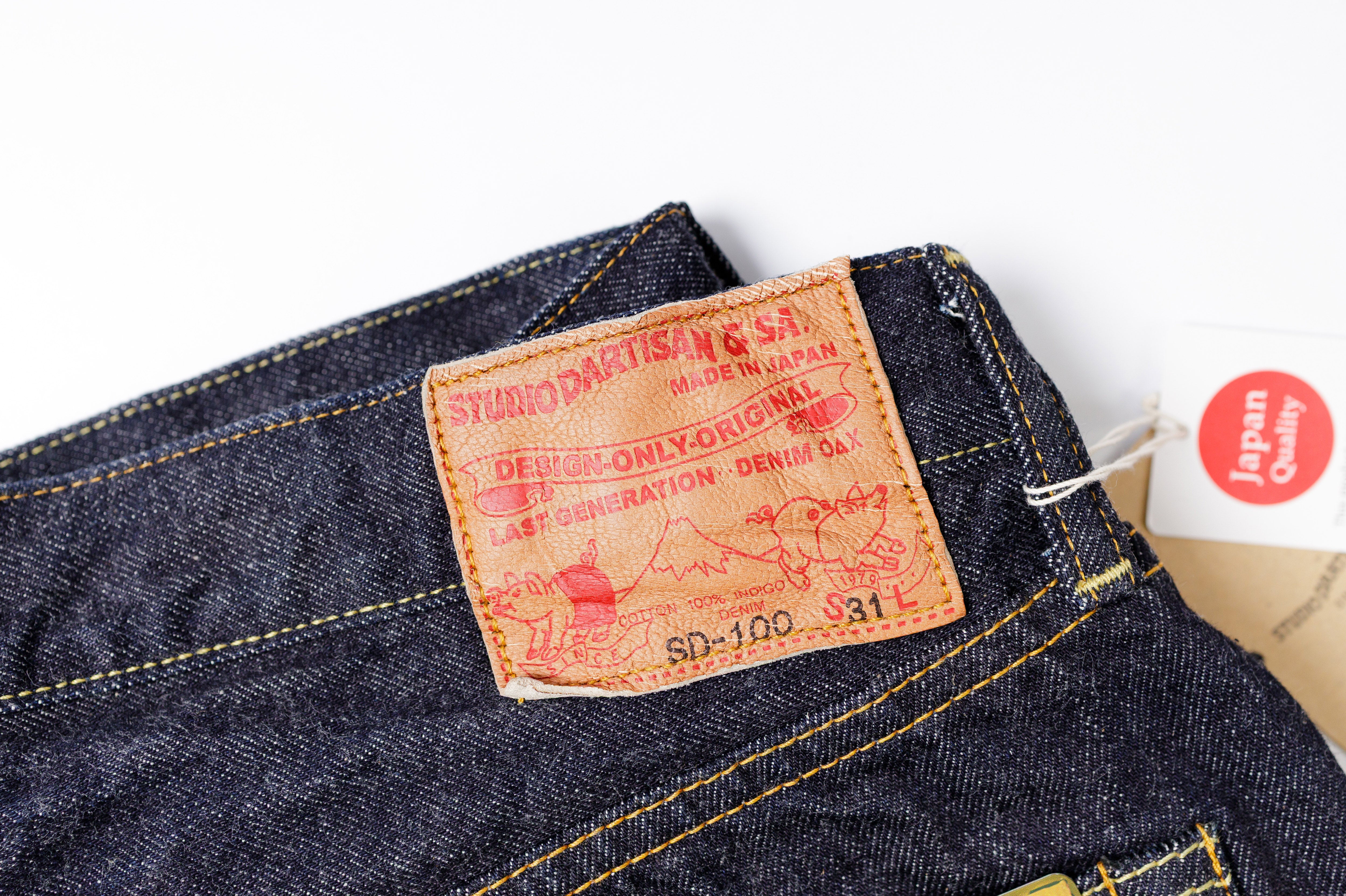 STUDIO D'ARTISAN - SD-100 15oz Selvedge One Wash Tapered Jeans Goat Leather Patch View